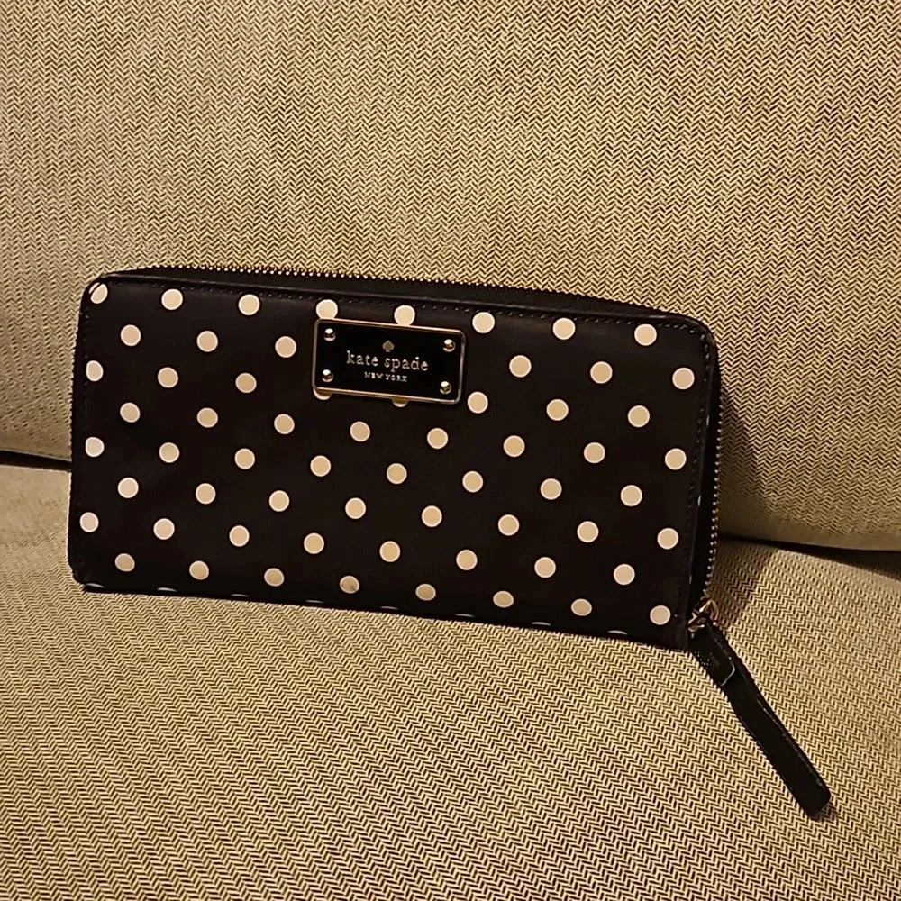 Kate spade new York polka dot continental wallet